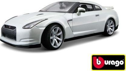 Bburago 1:18 2009 Nissan GT-R Pearl White 18-12079